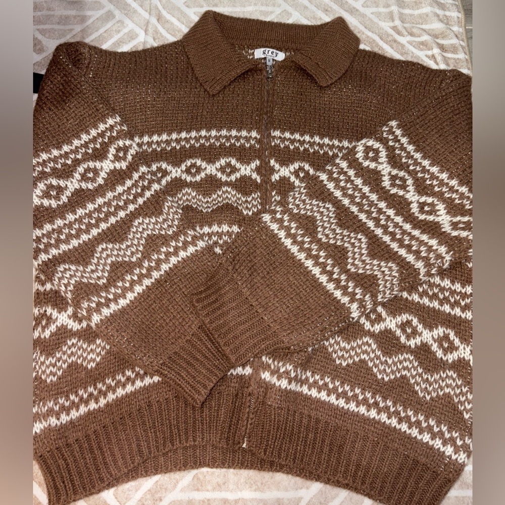 GREYBANDIT ZIP UP SWEATER